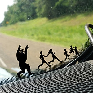 Window Decal: Family stay on run Bigfoot - Don&#39;t be afraid - easter egg Decals Big foot yeti sticker for Jeep easter eggs