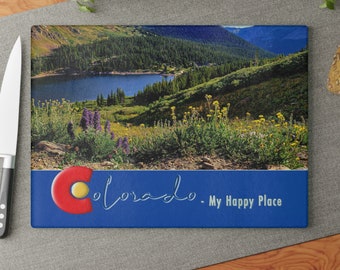 Colorado - My Happy Place - Planche à découper en verre trempé. Le meilleur cadeau pour les amoureux du Colorado !