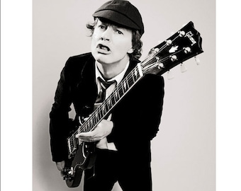 AC/DC ACDC 直筆サイン入り アンガス・ヤング サイン写真 ギター