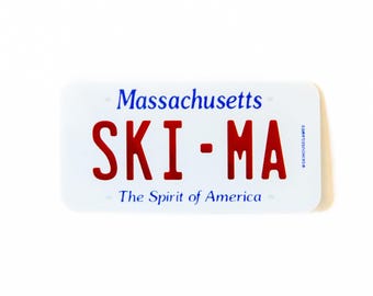 Pegatina de esquí de Massachusetts / Calcomanía para matrícula de MA / Estilo Jiminy Peak Wachusett / Ambiente après-ski / Regalo para esquiadores / Pegatina de vida en la montaña