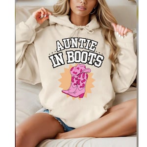 Cowgirl shirt Auntie in Boots Western Themed gifts for Aunty Aunty Jumper Birthday gift ideas Cowboy themed Baby shower Tee shirts for Aunty