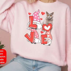 British Shorthair Cat Love Shirt, Cat Mom Cat Dad British Short hair  Lover owner Birthday Valentine Sweatshirt tshirt sweater Hoodie gifts