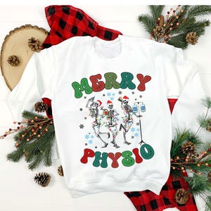 Physio Christmas Sweatshirt, Christmas Physio Tee shirt, physio Jumper, Retro Merry Physio shirt, Christmas gift for student physiotherapist