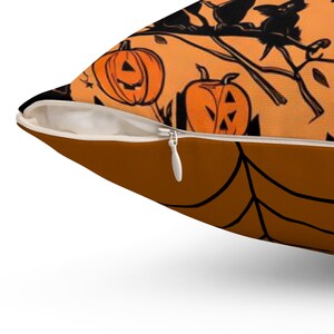 Almohada de gato negro - elegante decoración de otoño - gato negro con almohada de calabaza - encanto acogedor imagen 4