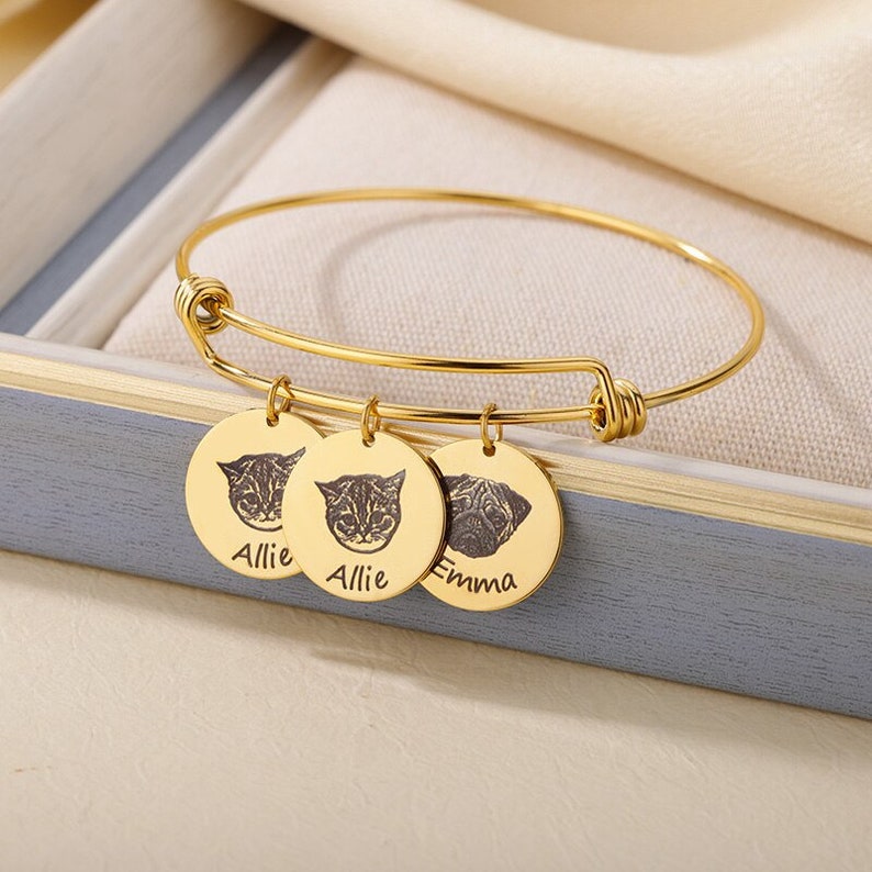 18K Gold Plated Personalized Dog Mom Bangle Bracelet Customized Pet
