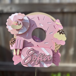 Donut Cake Topper: 3D Candyland Party Decor