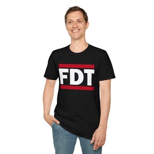 FDT (F Donald Trump) Hemd | Subtiles FDT T-Shirt | Anti-Trumpf, Anti-Elon, Anti-MAGA | demokrat-Liberal Shirt | Pro-Demokratie feministischer Demonstration Bild 5