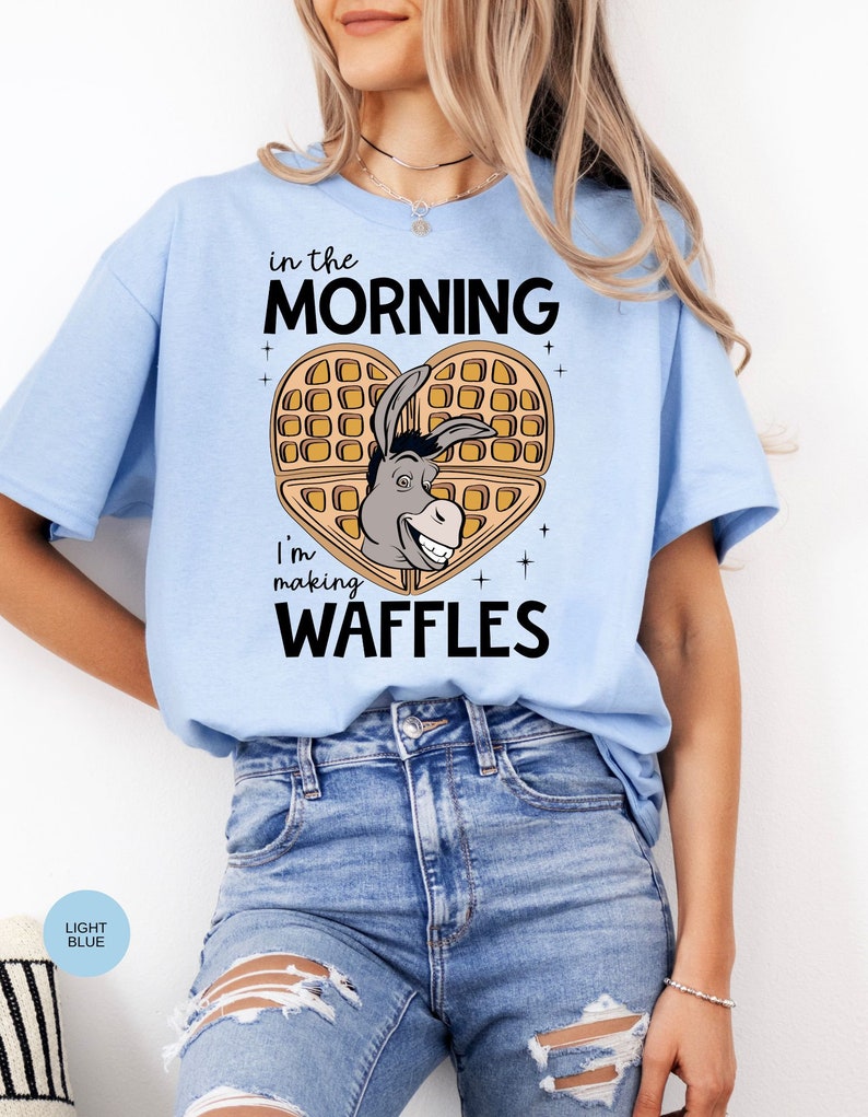 Waffle Mornings with Donkey: una maglietta in cotone per iniziare la giornata in modo spettacolare immagine 5