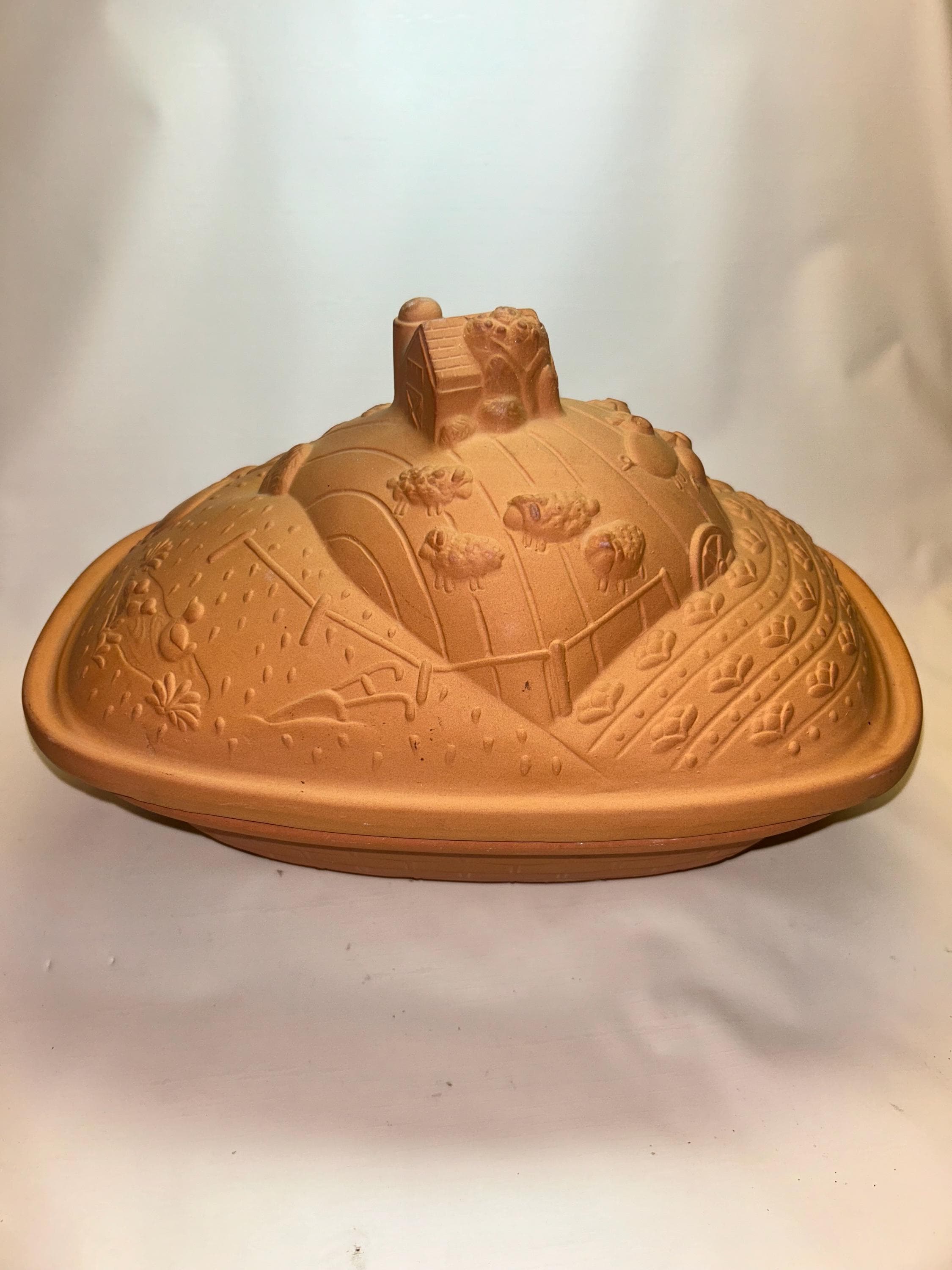 Vintage 1984 Avon Gallery Originals Terra Cotta Clay Dutch Oven