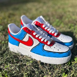 Cartoon Air Force Ones - zweifarbig - einzigartige handbemalte Turnschuhe - Made to Order - Farben anpassbar -