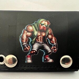Cartera de cuero con cadena y tres pliegues para motociclistas Pitbull Hip Hop 2