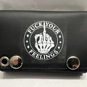 Cartera de cuero con cadena de tres pliegues para motociclista "A la mierda con tus sentimientos"