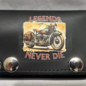 Cartera de cuero con cadena de tres pliegues para motociclistas Legends Never Die
