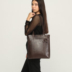 Genuine Leather Shoulder Bag with Multi-Compartment Bitter Brown image 2