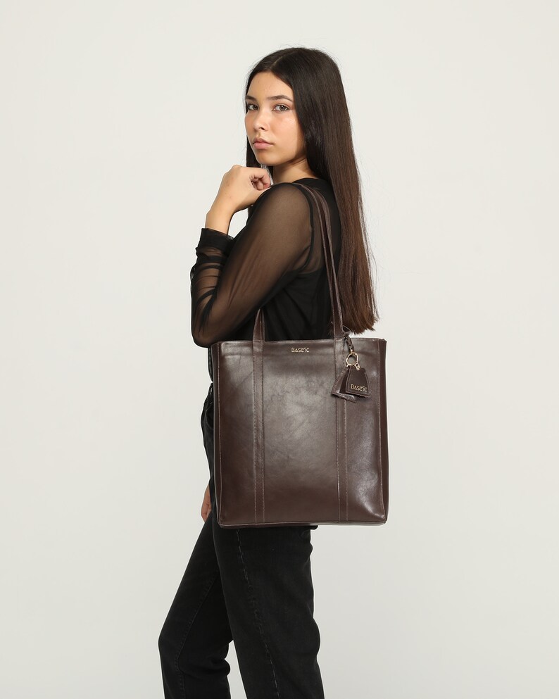 Genuine Leather Shoulder Bag with Multi-Compartment Bitter Brown image 2