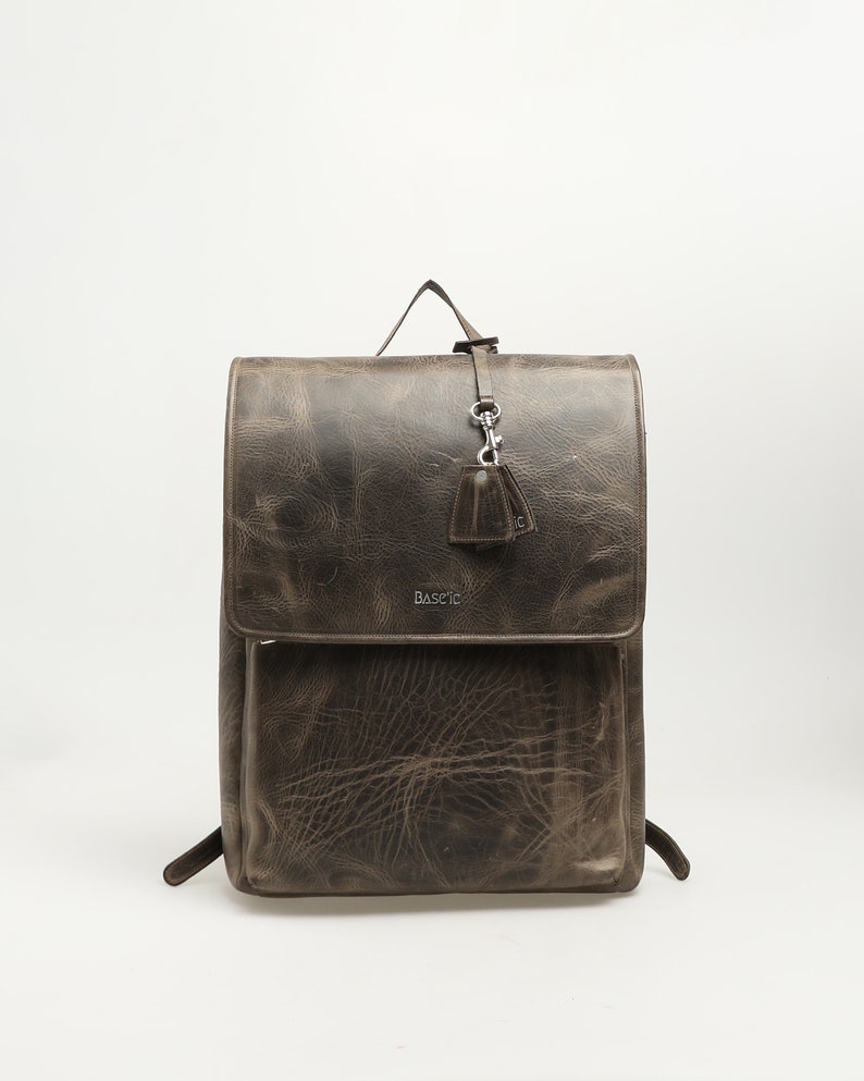 Worn Leather Backpack With Laptop Compartment Cortecia image 4
