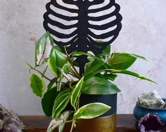 Ribcage Heart Plant Trellis, 3D Printed Trellis, Garden Decor, Plant Support, Goth Decor, Houseplant trellis, Plant Lover Gift