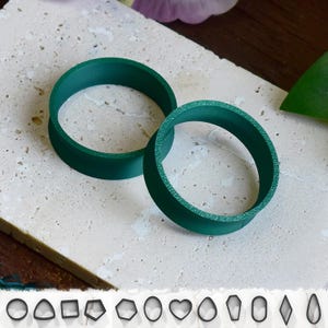 Tunnel auricolari ultraleggeri 10-100 mm verde smeraldo / Coppia di tunnel auricolari a parete sottile / Stampa 3D / Tappi per le orecchie / 12 forme / REALIZZATI SU ORDINAZIONE