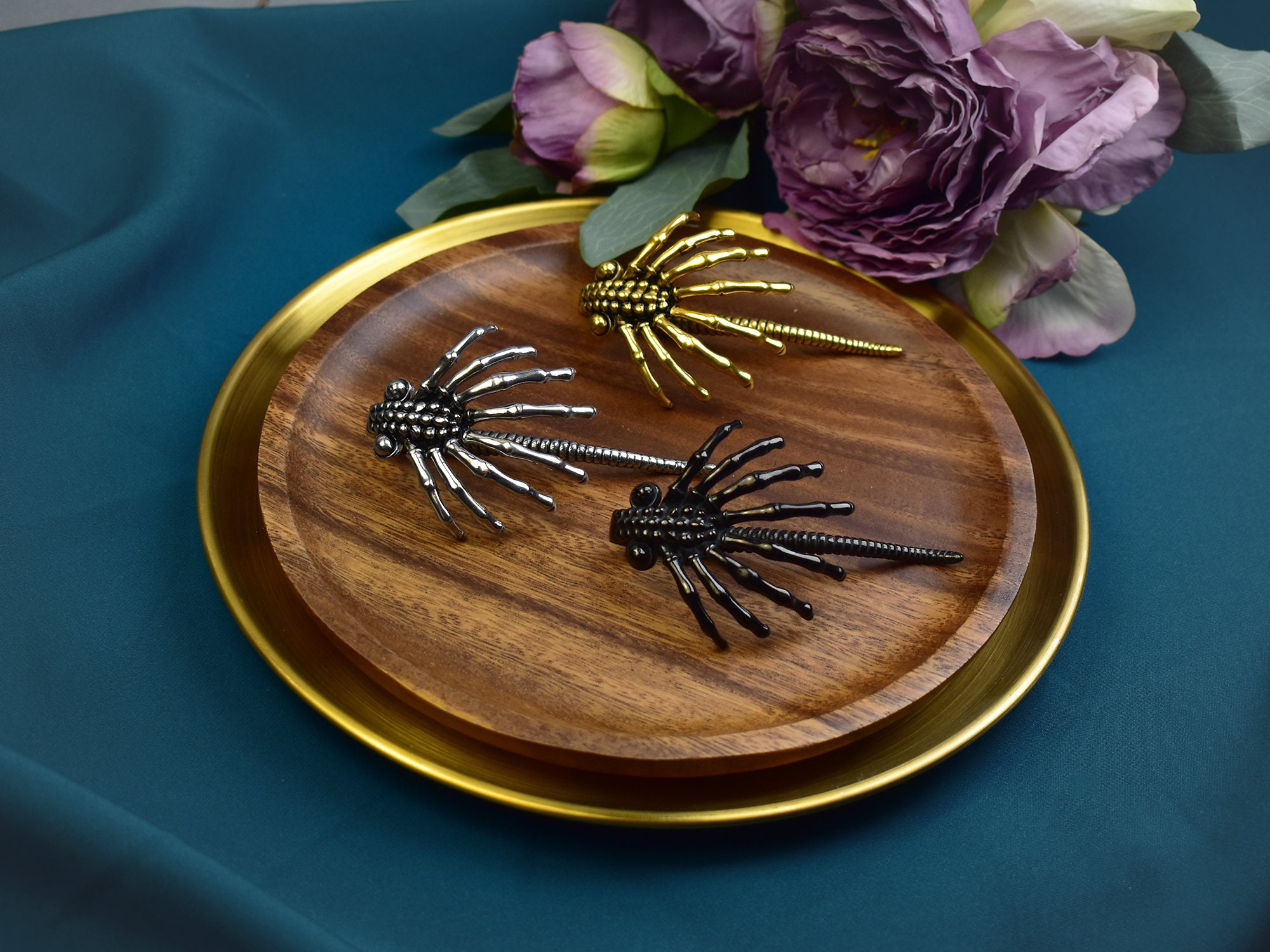 Ear Weights Ear Hangers Alien Xenomorph Facehugger Pair Teardrop & Round Plugs Gauge Earrings