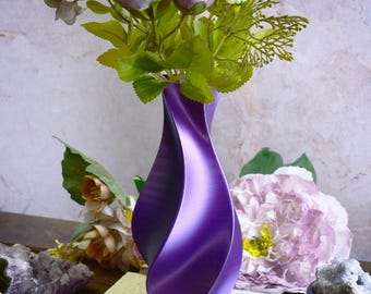 Elegant Wave-Spiral Vase, Modern Vase, Home Decor Accent, Gift for Her, Living Room Decor, Minimalist Vase