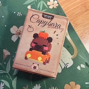 Capybara Micro Building Blocks – DIY Animal Car Model, Kawaii Desk Decor