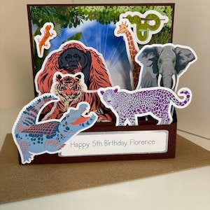 Carte pop-up sur le thème de la jungle, personnalisée si nécessaire.