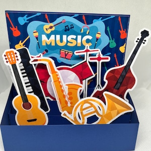 HANDGEMACHTE Pop Up Karte mit Musikmotiv (personalisierbar)