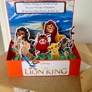 Carte pop-up personnalisée inspirée du Roi Lion FAIT MAIN