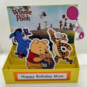 Cartão pop-up/3D personalizado feito à mão com tema do Ursinho Pooh