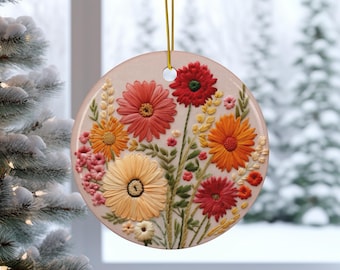Adorno de cerámica con ramo de gerberas: decoración floral inspirada en el bordado