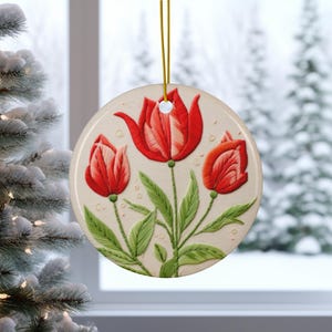 Rote Tulpen Keramikverzierung, Stickerei inspiriertes Design, Blumenfeiertagsdekor, Blumenweihnachtsdekoration, Artikel 254nh