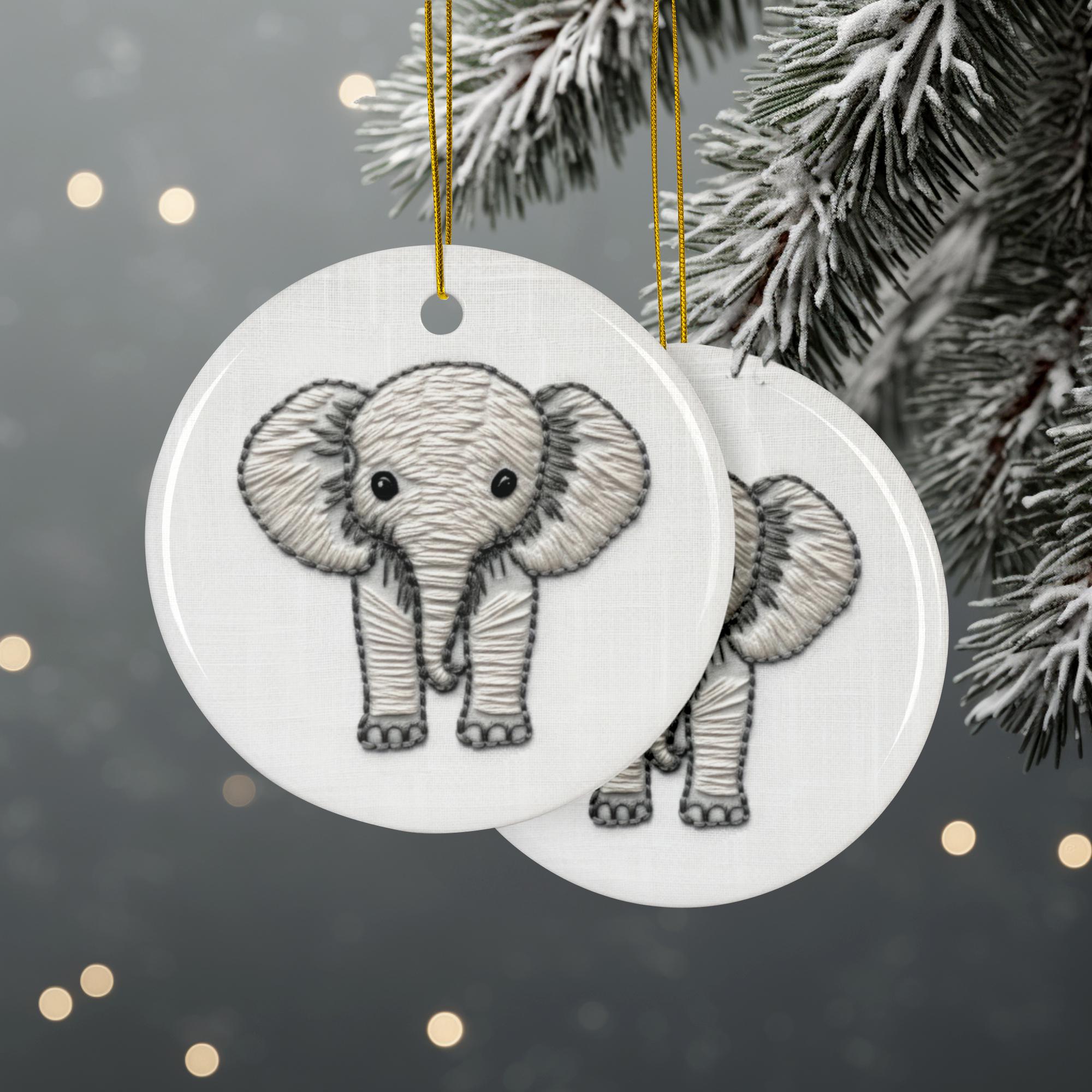 象の陶器製オーナメント、刺繍風ホリデーデコレーション - Etsy 日本