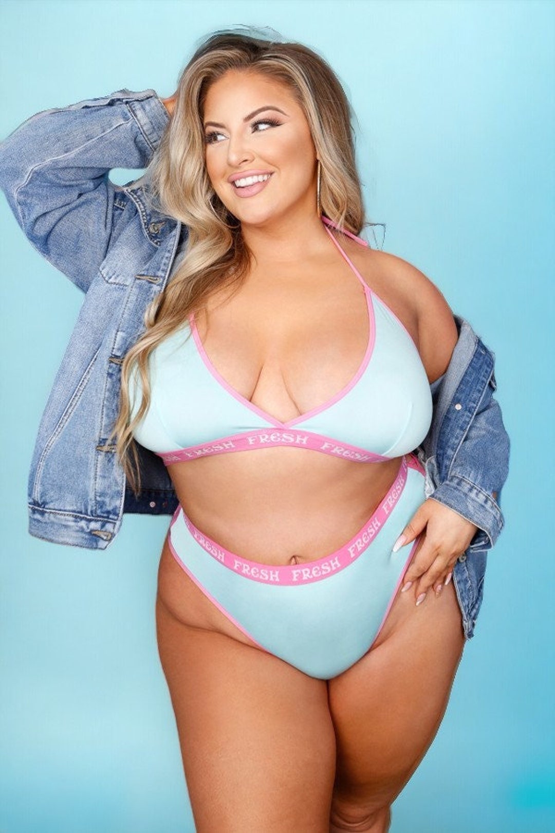 Vibes Fresh Halter Bralette & Booty Short Light Blue M-l