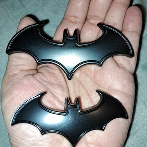 4 inches or 3 inches High Quality Metallic 3D Bat Design Car Decal. A symbol for justice.Muliti-install.A collector&#39;s item.Black Silver Gold