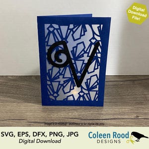 Tarjeta de felicitación, tarjeta con monograma, tarjeta con la letra V, tarjeta Art Déco, tarjeta de cumpleaños, tarjeta de papel apilado, tarjeta de linterna, linterna de papel, corte 3D, archivo SVG