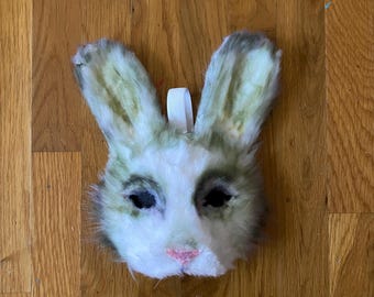 READ DESC - furred mask commission