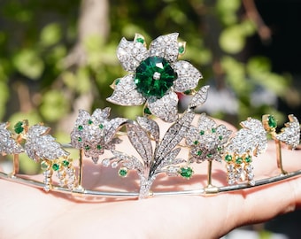 Vintage Emerald Floral Tiara Crown Moissanite Bridal Headpiece Green Wedding Crown Queen Style Statement Hair Jewelry Gift for Her