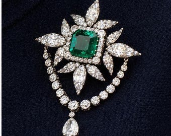 Vintage British royal family queen mother emerald brooch in 925 sterling silver and moissanite