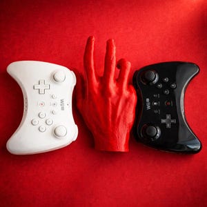 Controle Oficial Nintendo Wii U Pro Clássico Autêntico OEM WUP-005