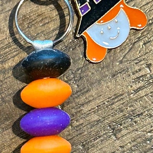 Halloween Happy Witch Silicone Bead Keychain