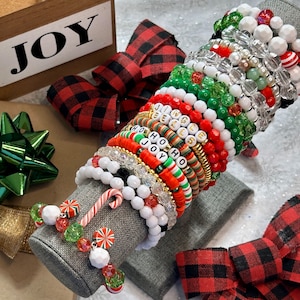 Christmas Bracelets | Christmas Jewelry | Christmas Gifts | Friendship Bracelets | Clay Bead Bracelets | Heishi Bracelets