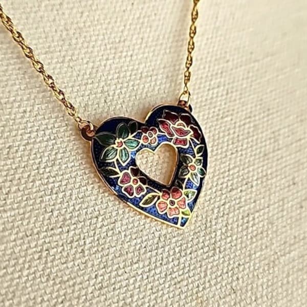 NIB Avon 1988 Genuine Cloisonne Heart Necklace Blue Floral Heart Gold Tone Statement Costume Fashion Jewelry Collectable Vintage Estate