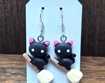 ヴィンテージジュエリー。愛らしいふわふわのフロック加工のハロウィン 