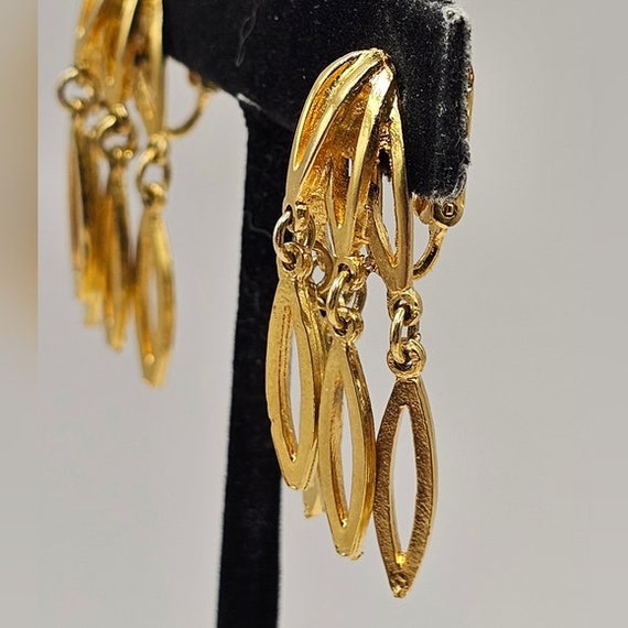 Designer 60's Coro Signed Earrings Clip-On Gold T… - image 4