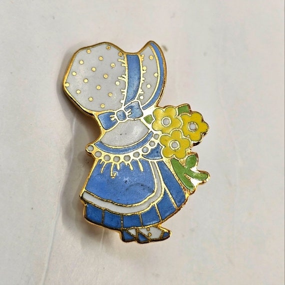 Vintage holly hobbie pin - Gem