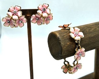 50's Pink Lucite Floral Earrings Bracelet Jewelry Set Flower Gold Tone Demi Parure MCM Jewelry Statement Fashion Costume Collectable Vintage