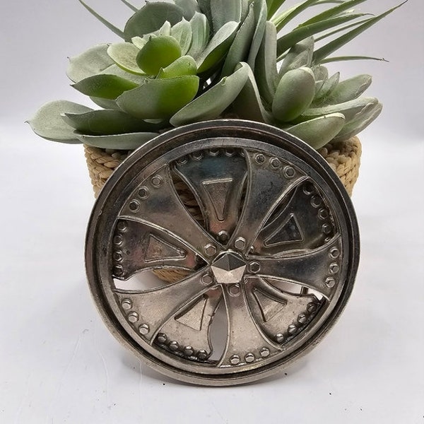 Silver Tone Spinner Wheel Rim Belt Buckle Hub Cap Statement Men's Accessories Vintage Estate