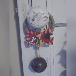 Rustic Christmas Dog Door Hanger Door Knob Hanger Golden Retriever Bells Door Seasonal Door Farm House Doggie Christmas Tree Country OOAK