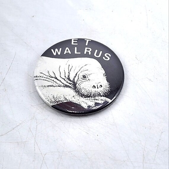 E.T. the Walrus Button Point Defiance Zoo Souvenir Ta… - Gem