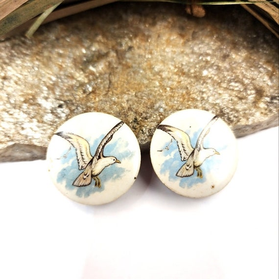 70's Ceramic Seagull Earrings Clip-On Round Paint… - image 1